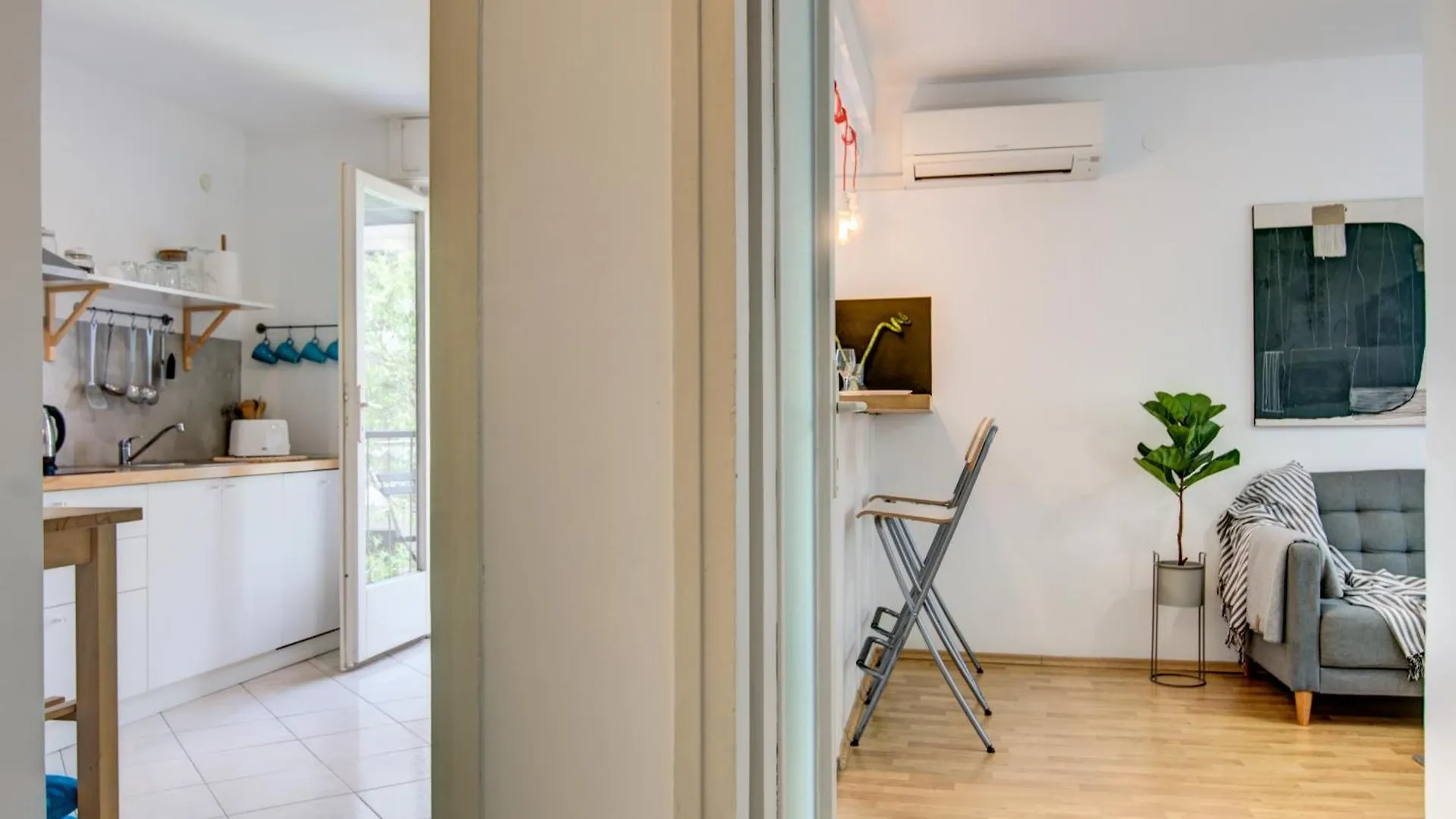 Centar White Apartment 풀라